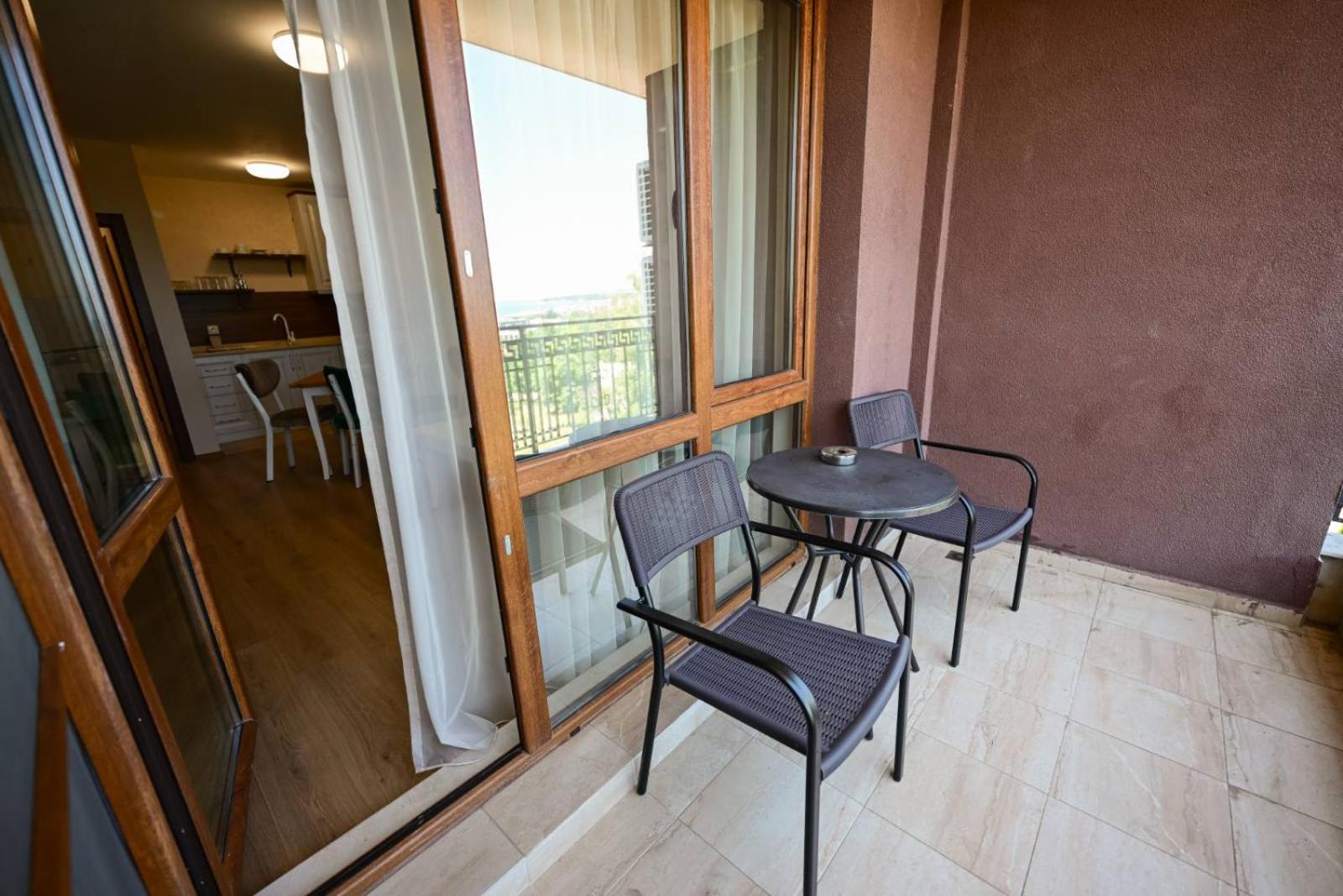 Kristin Palace Obzor Exterior foto